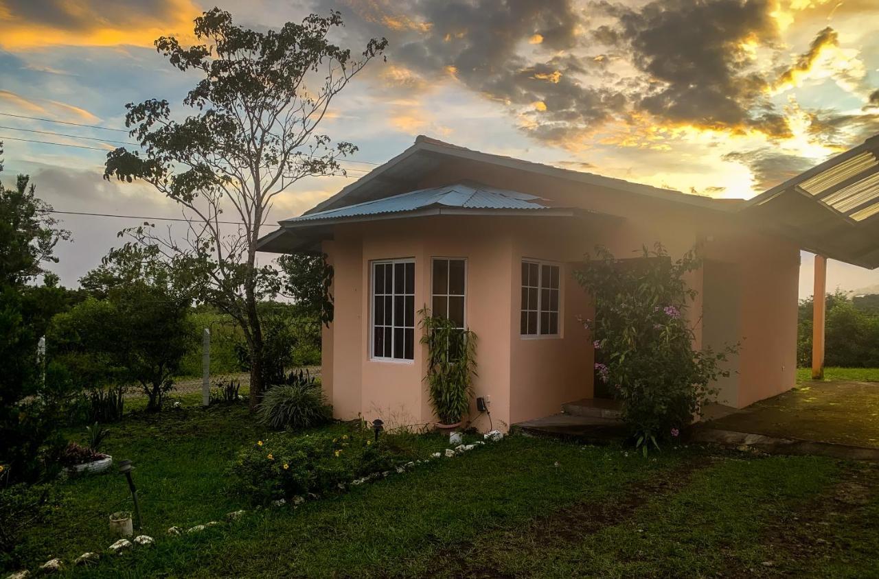 Linda Vista Cabins Бокете Экстерьер фото